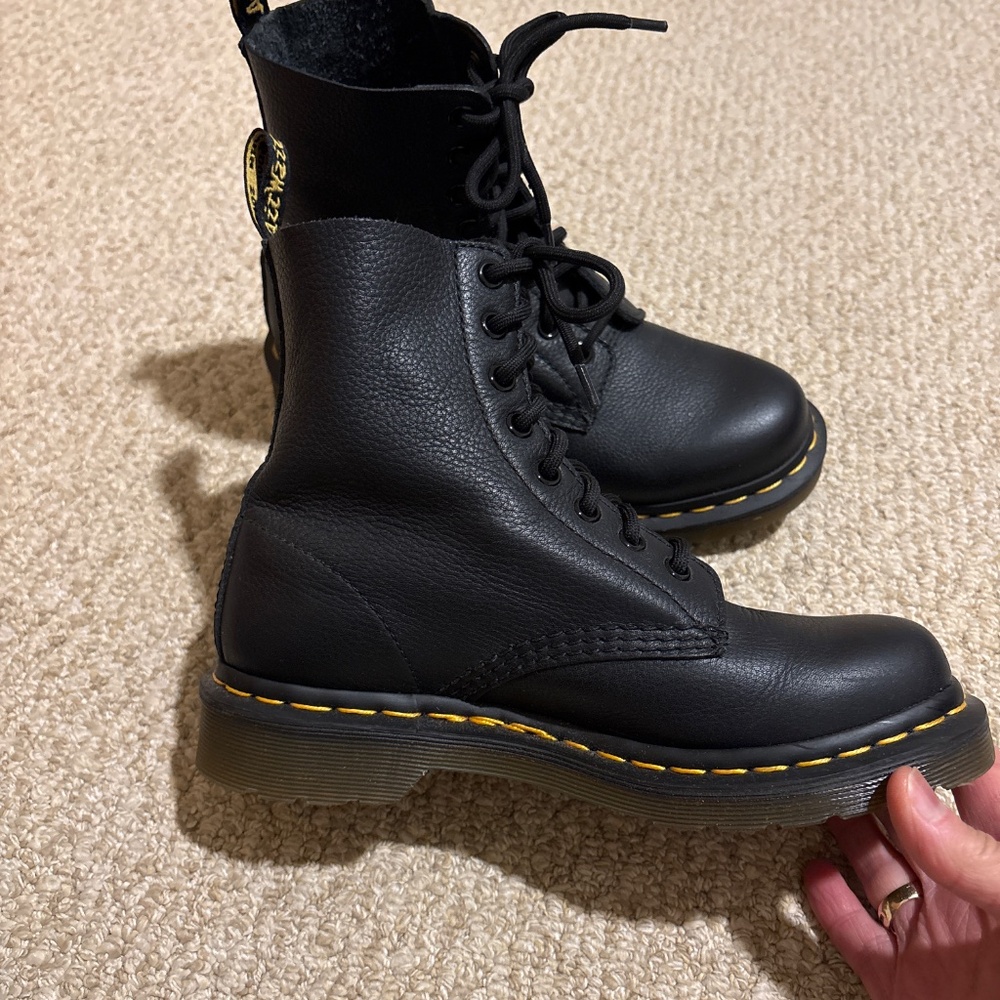 Dr Martins - image 3